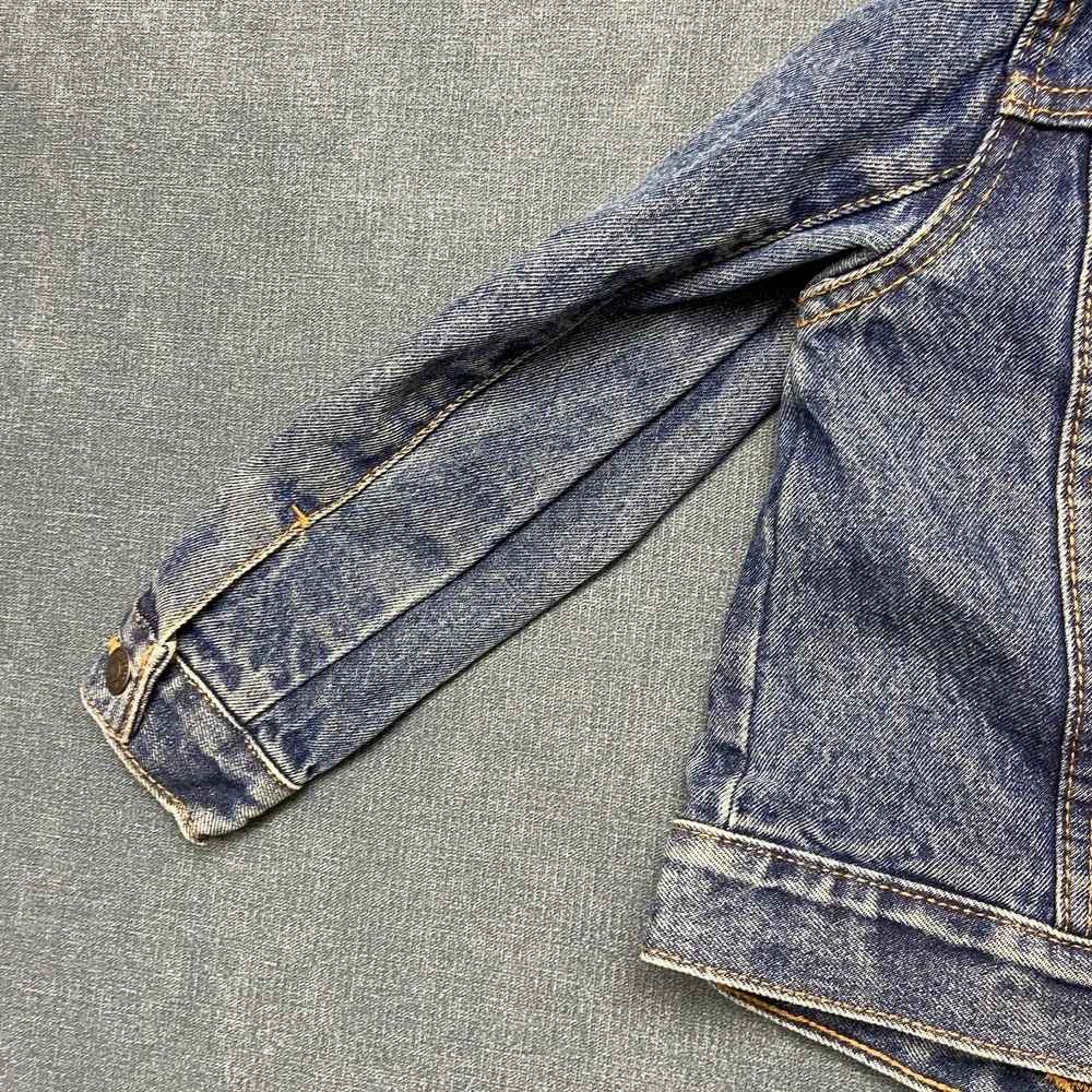 Levi's Trucker Jacket Girls 4XS Blue Denim Chest Pockets Button Front Collared